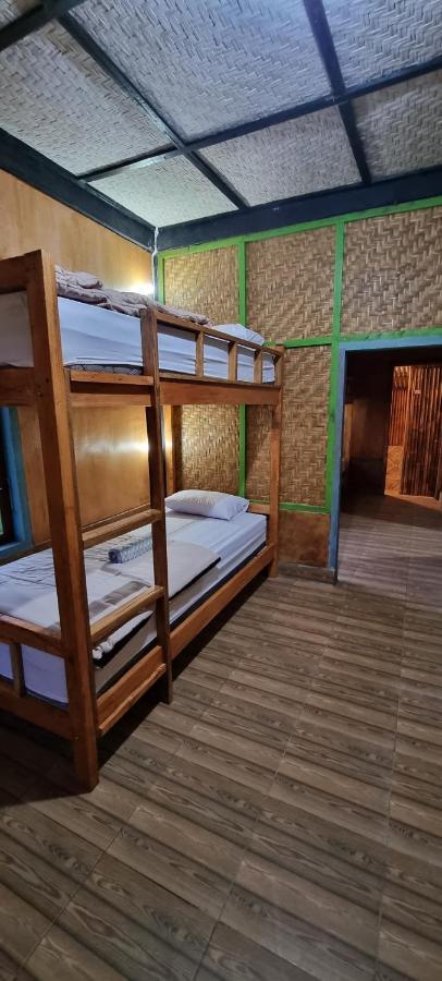 Tetebatu Hostel الغرفة الصورة