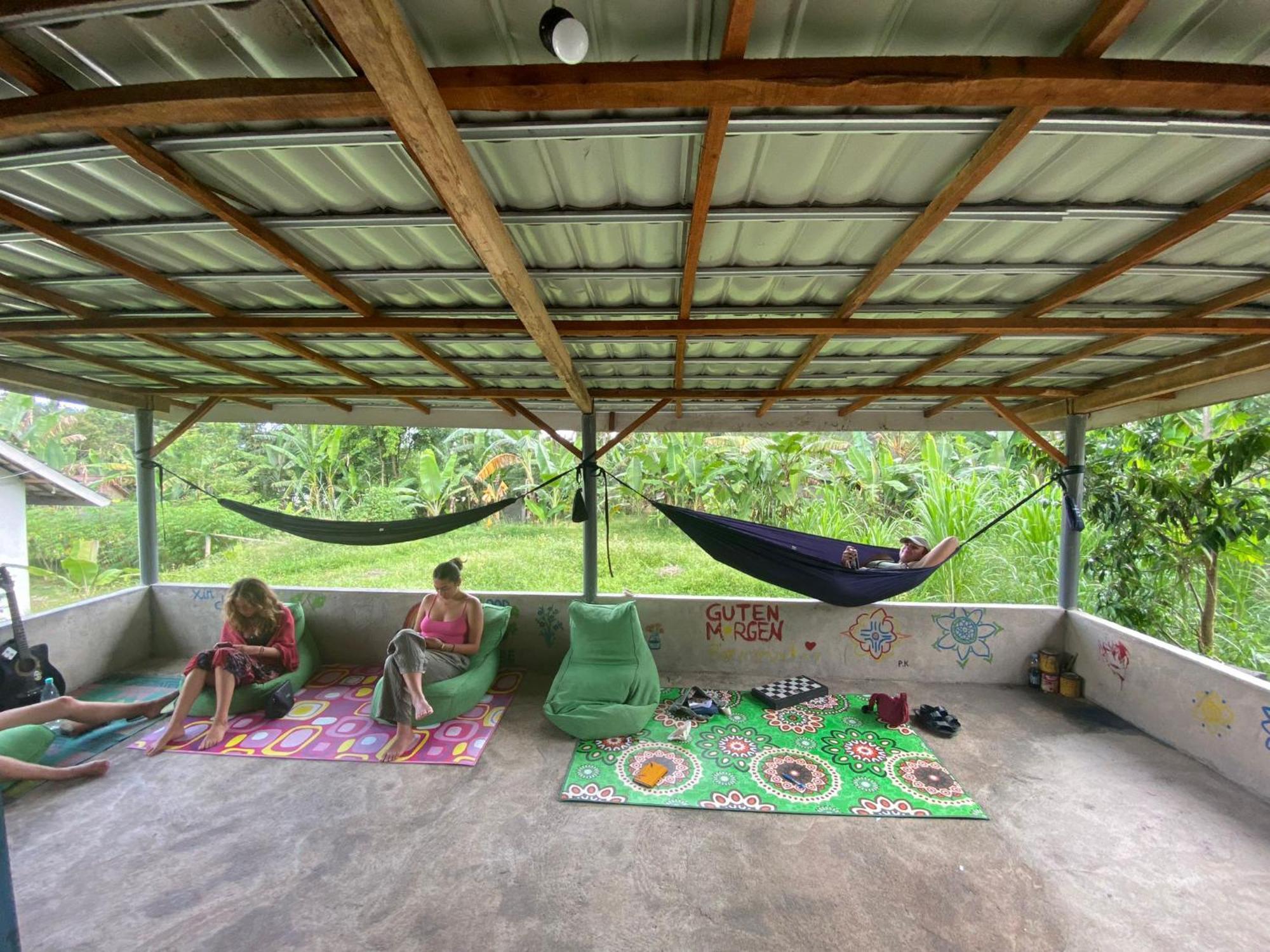 Tetebatu Hostel المظهر الخارجي الصورة