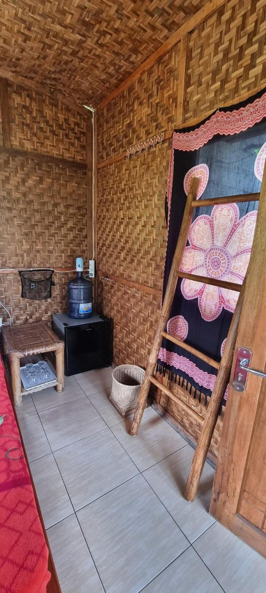 Tetebatu Hostel الغرفة الصورة